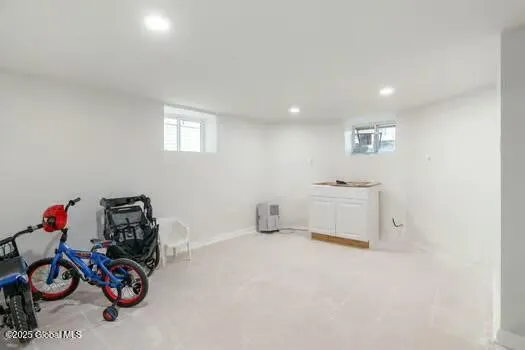 $299,900 | 1039 Parkwood Boulevard, Schenectady, NY 12308