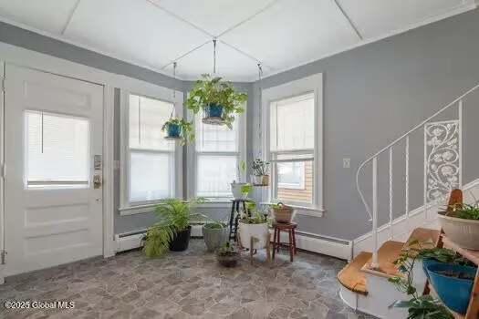 $299,900 | 1039 Parkwood Boulevard, Schenectady, NY 12308