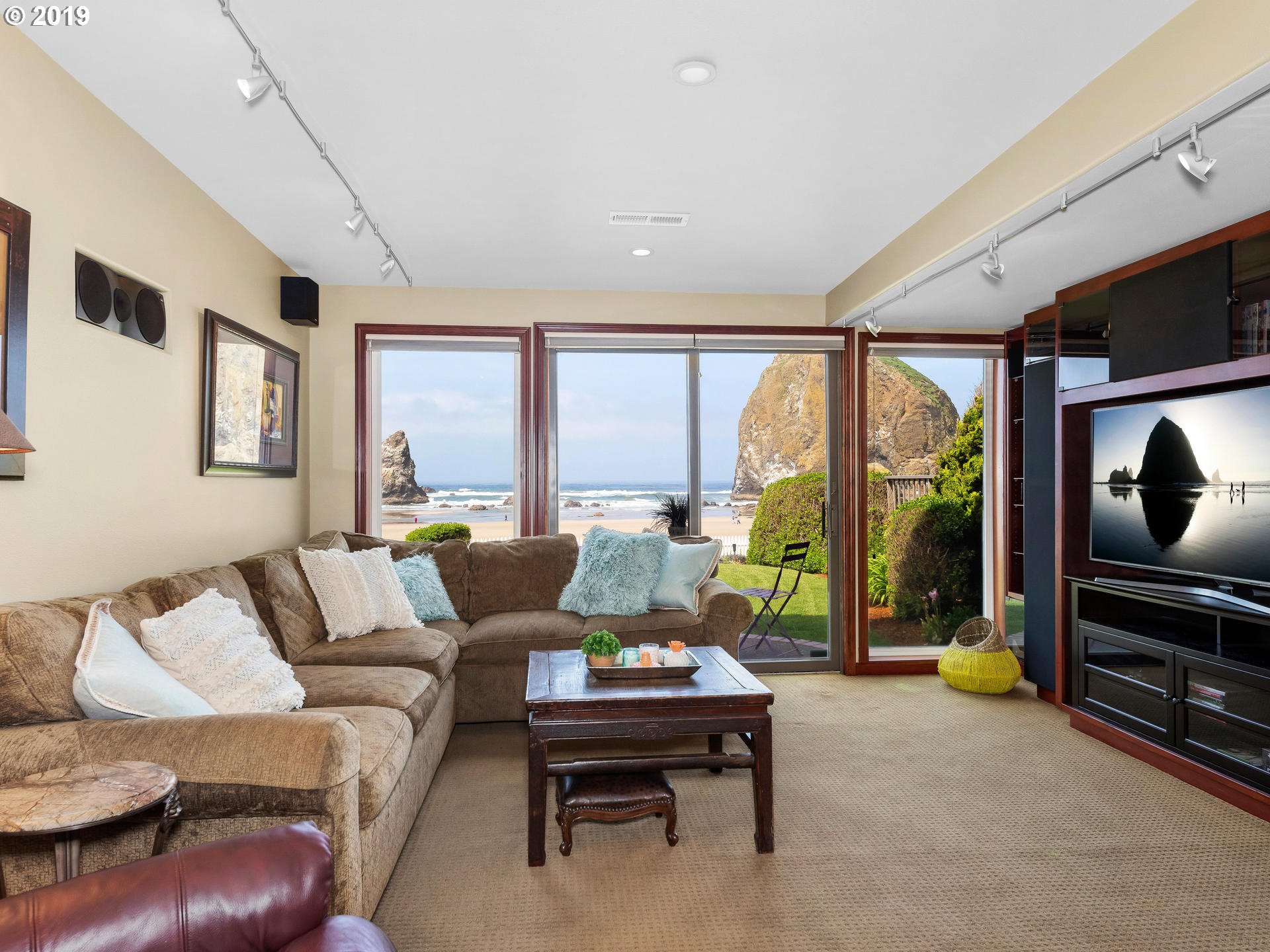 1868 South Pacific Street Cannon Beach, OR 97110 - Photo 22 of 31