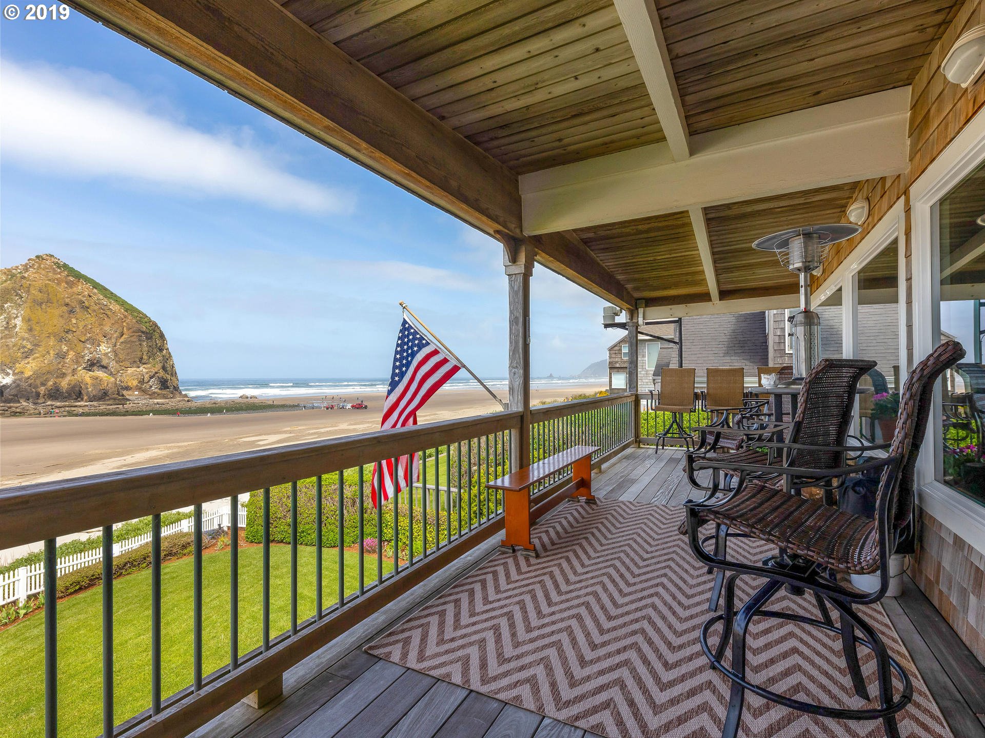 1868 South Pacific Street Cannon Beach, OR 97110 - Photo 4 of 31