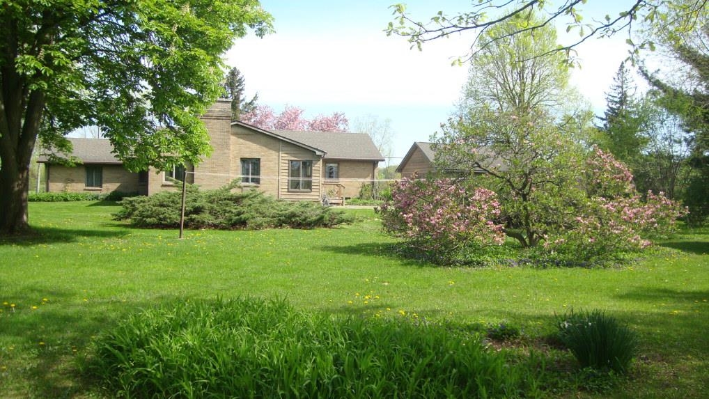 5371 Coldwater Road Flint, MI 48504 - Photo 3 of 22 50108493-2.JPG
