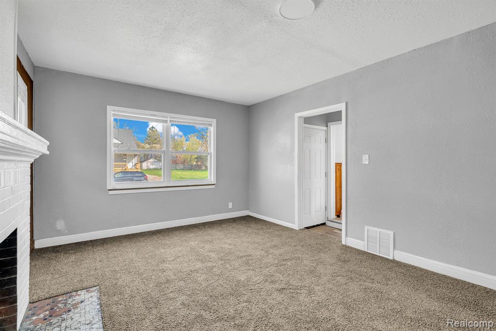9641 Balfour Road Detroit, MI 48224 - Photo 8 of 20 Gallery Image 8