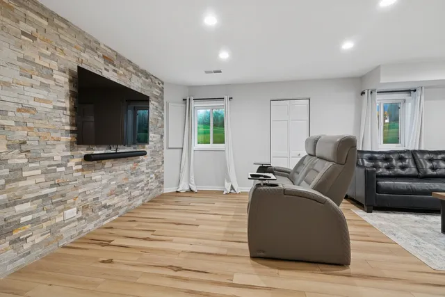 $619,000 | 4284 Stableford Lane, Naperville, IL 60564