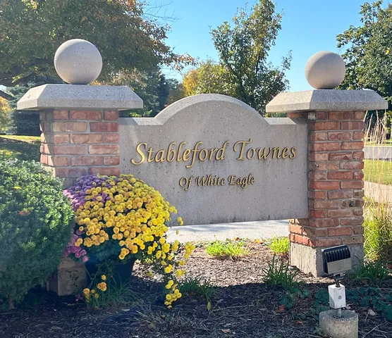 $619,000 | 4284 Stableford Lane, Naperville, IL 60564