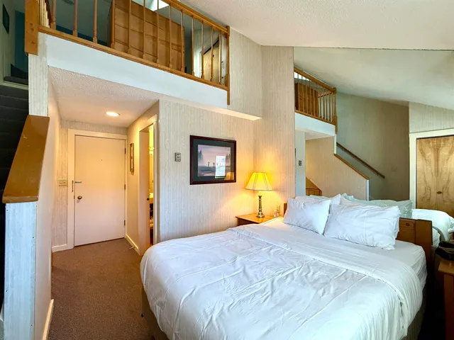 $1,200 | 46 Packard's Road, Unit 309 WEEK 48 OCTOBER, Waterville Valley, NH 03215