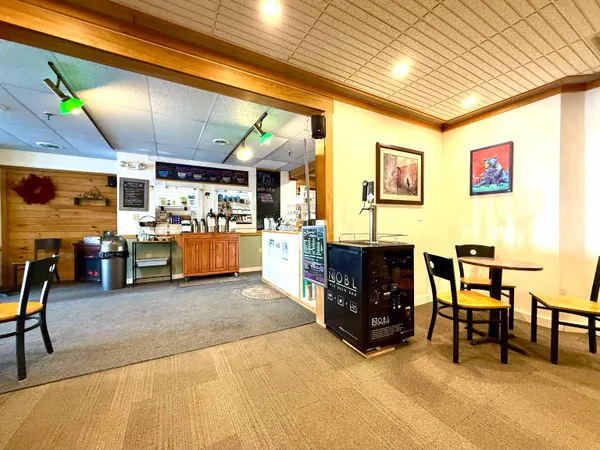 $1,200 | 46 Packard's Road, Unit 309 WEEK 48 OCTOBER, Waterville Valley, NH 03215