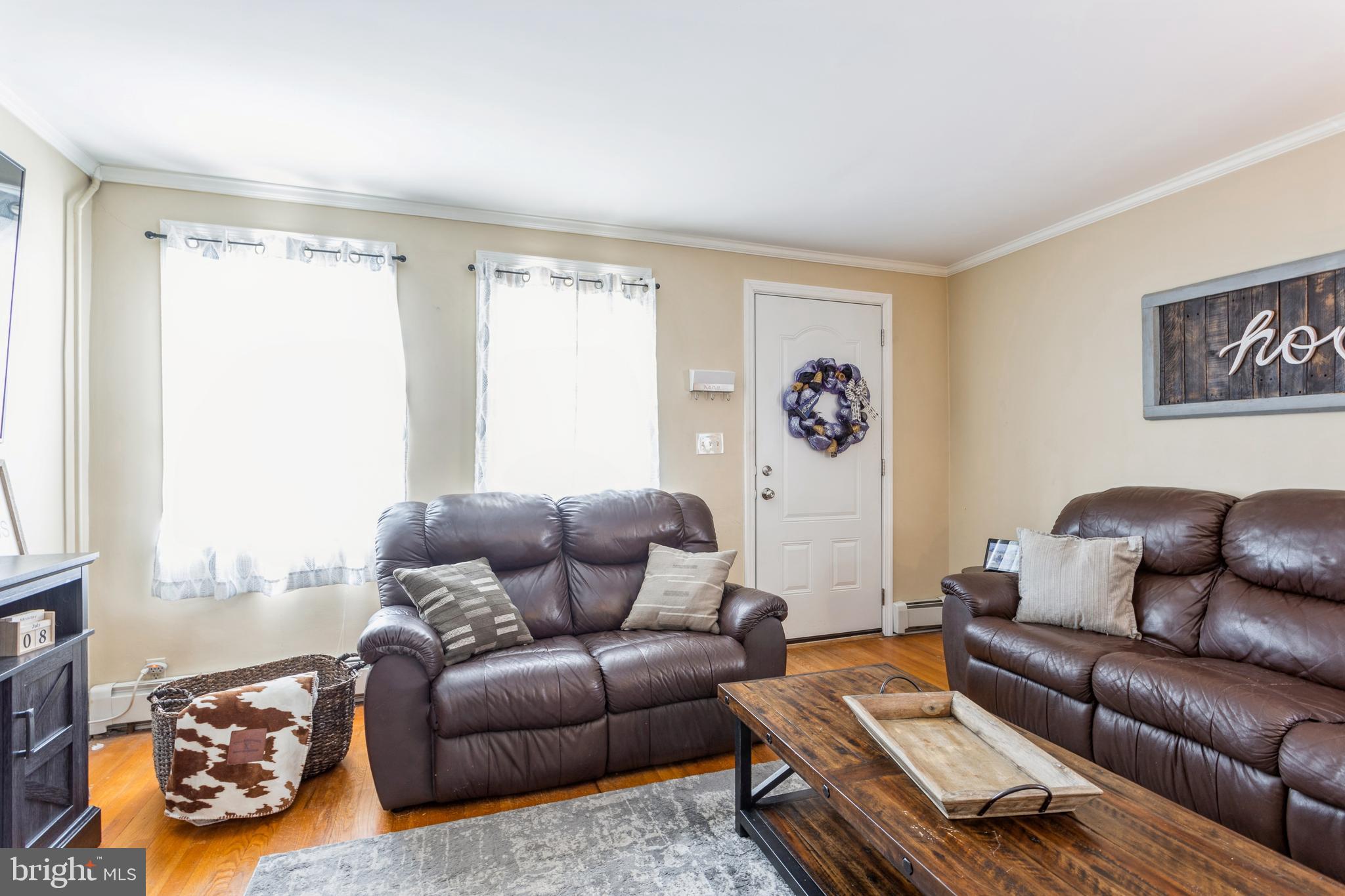 1100 Elm Road Halethorpe, MD 21227 - Photo 9 of 38 Living