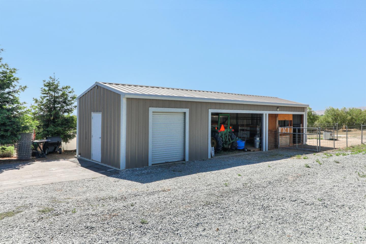 1700 Spring Grove Road Hollister, CA 95023 - Photo 18 of 36 Gallery Image 18