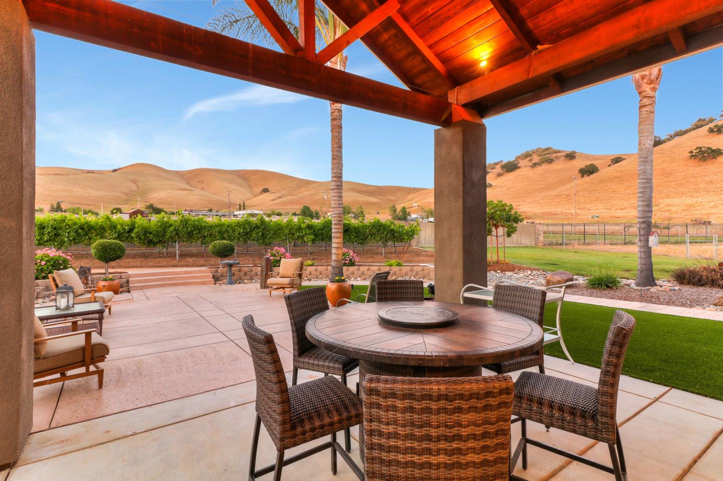 1700 Spring Grove Road Hollister, CA 95023 - Photo 22 of 36 Gallery Image 22