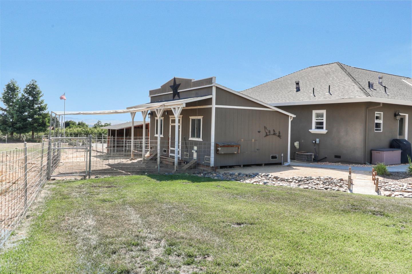 1700 Spring Grove Road Hollister, CA 95023 - Photo 31 of 36 Gallery Image 31