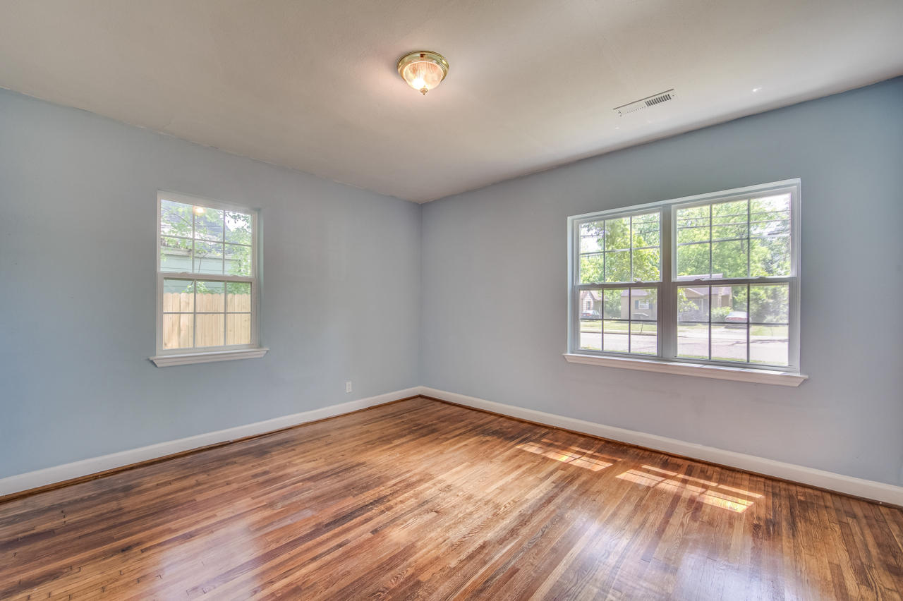 633 North Moore Road Chattanooga, TN 37411 - Photo 12 of 15 633 N Moore Rd Chattanooga, TN 37411 - 1