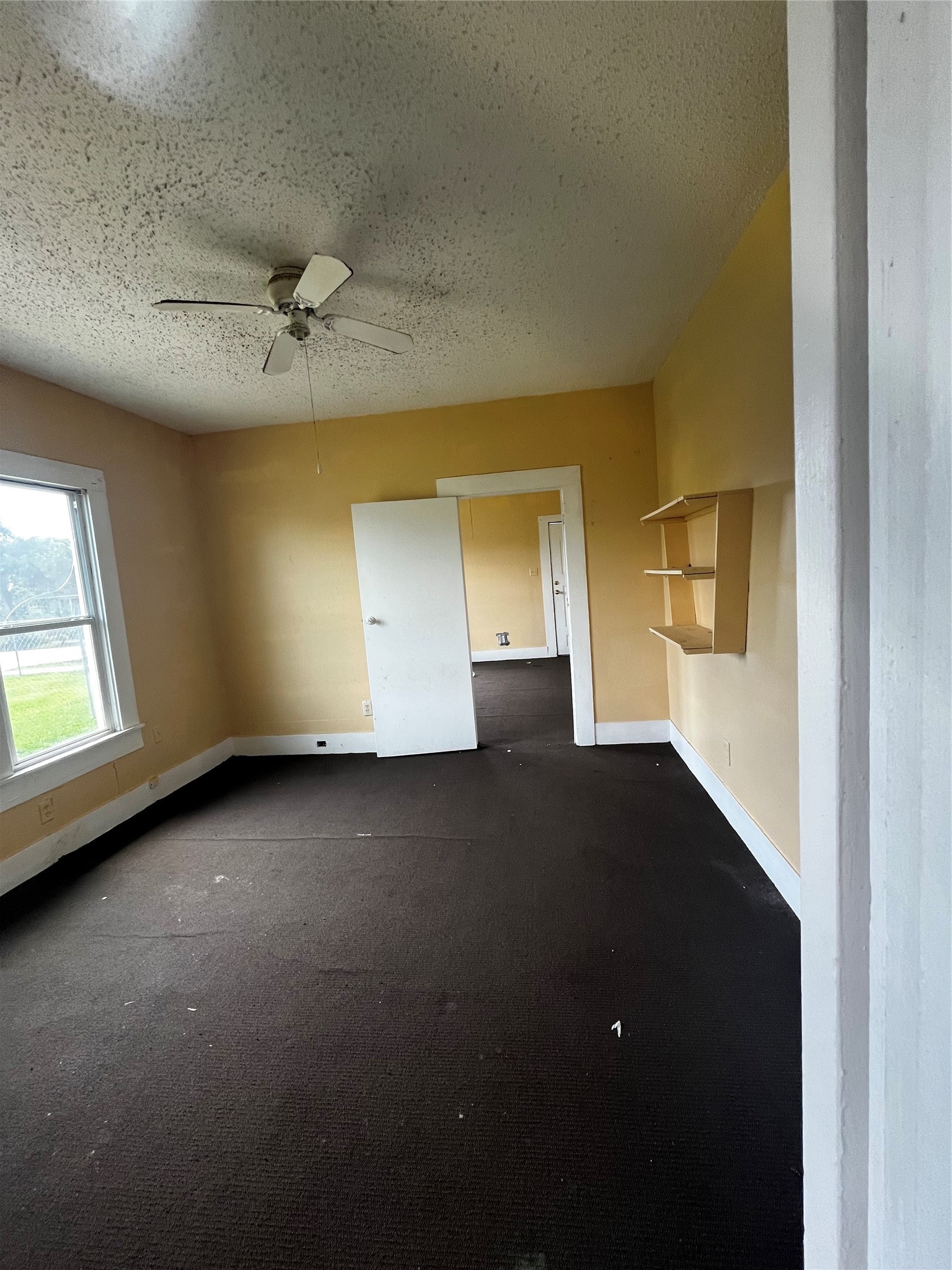 6015 Brady Street Houston, TX 77011 - Photo 14 of 18