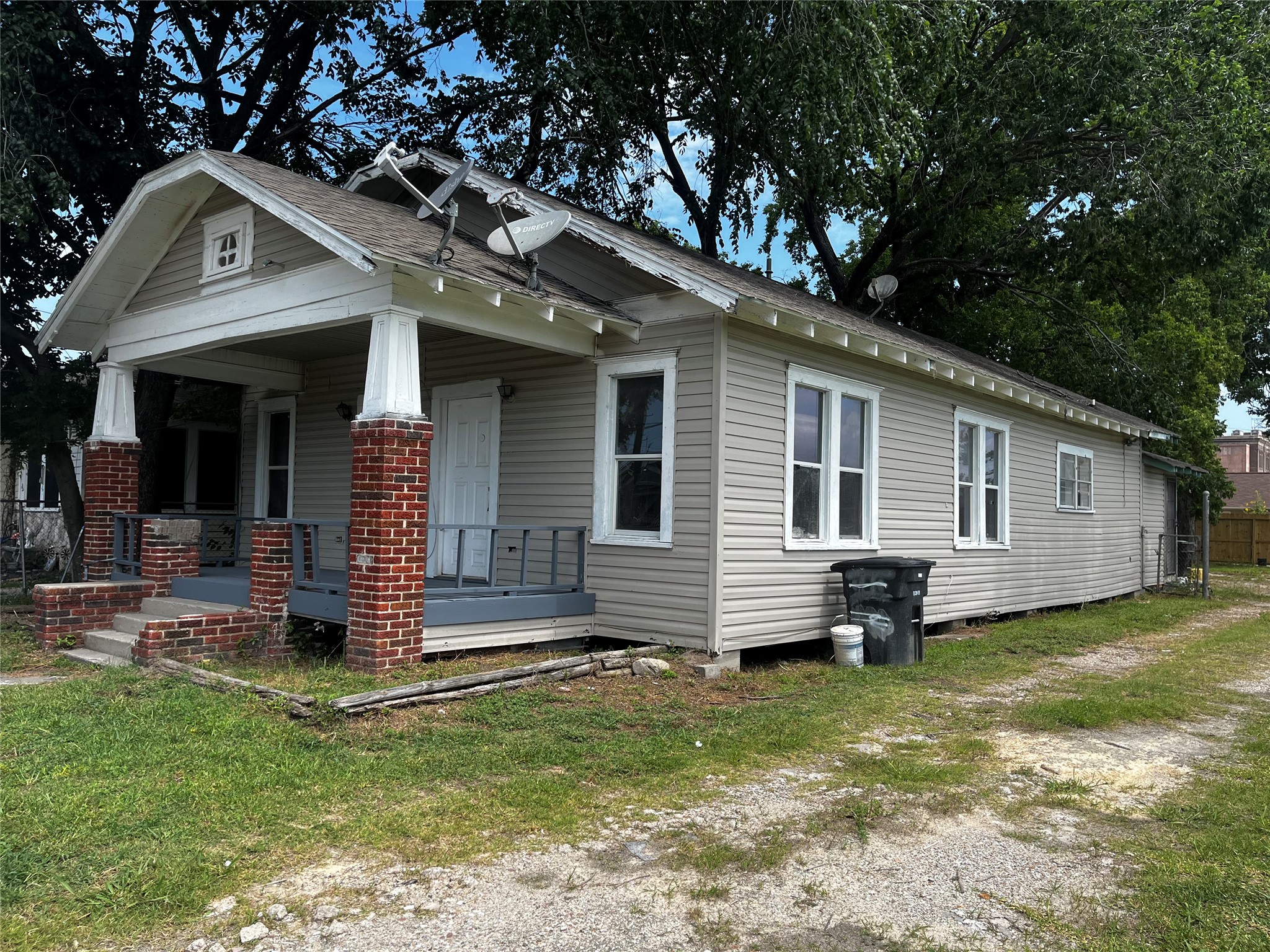 6015 Brady Street Houston, TX 77011 - Photo 4 of 18