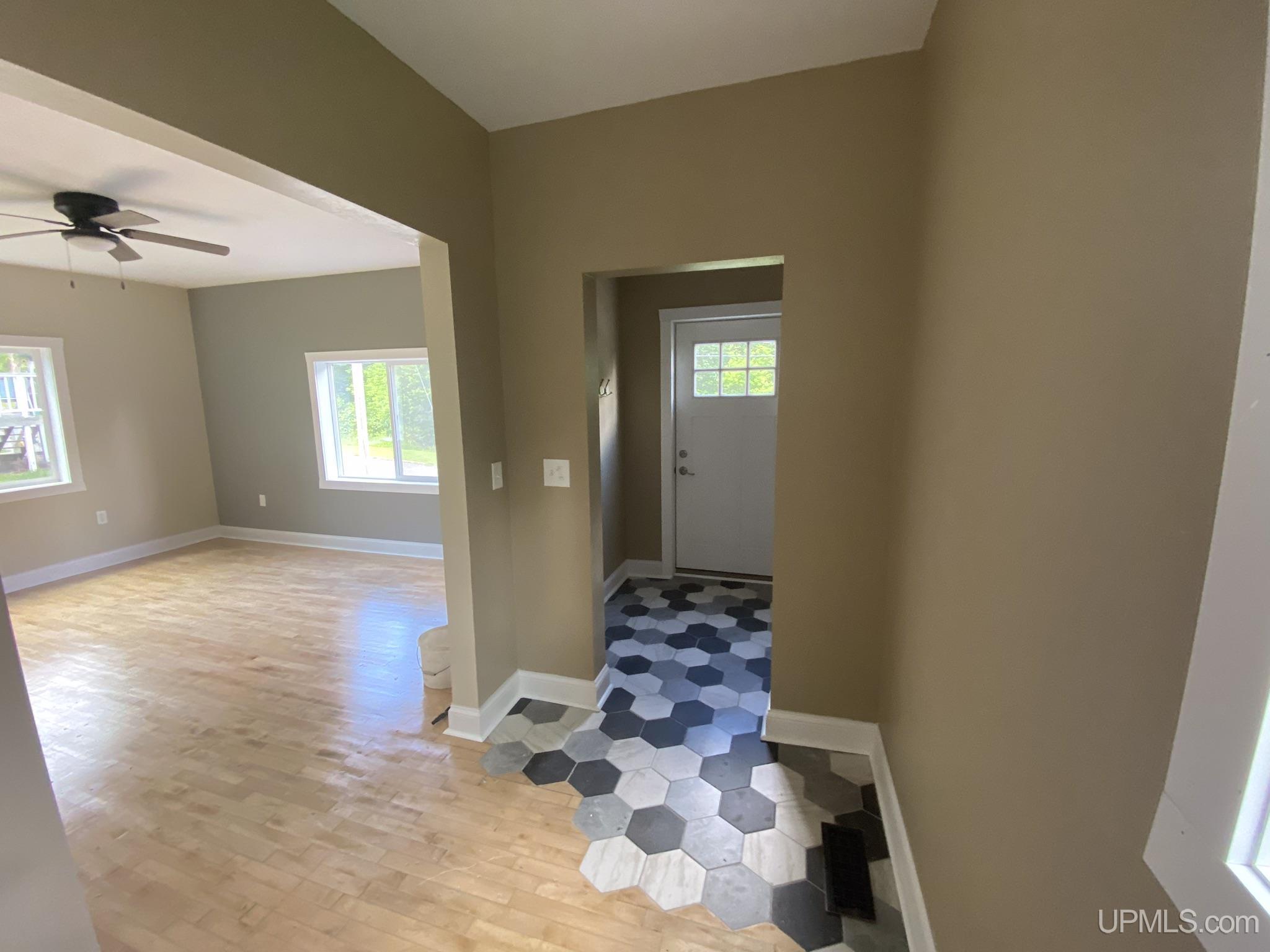 1072 Prospect Street Niagara, WI 54151 - Photo 2 of 8 Gallery Image 2