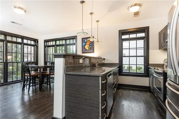 $2,500 | 1300 DeKalb Avenue Northeast, Unit 711, Atlanta, GA 30307