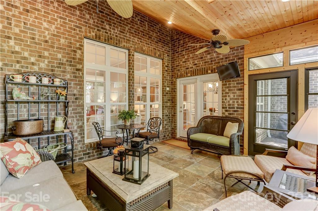 16909 Turtle Point Road Charlotte, NC 28278 - Photo 17 of 47 Gallery Image 17