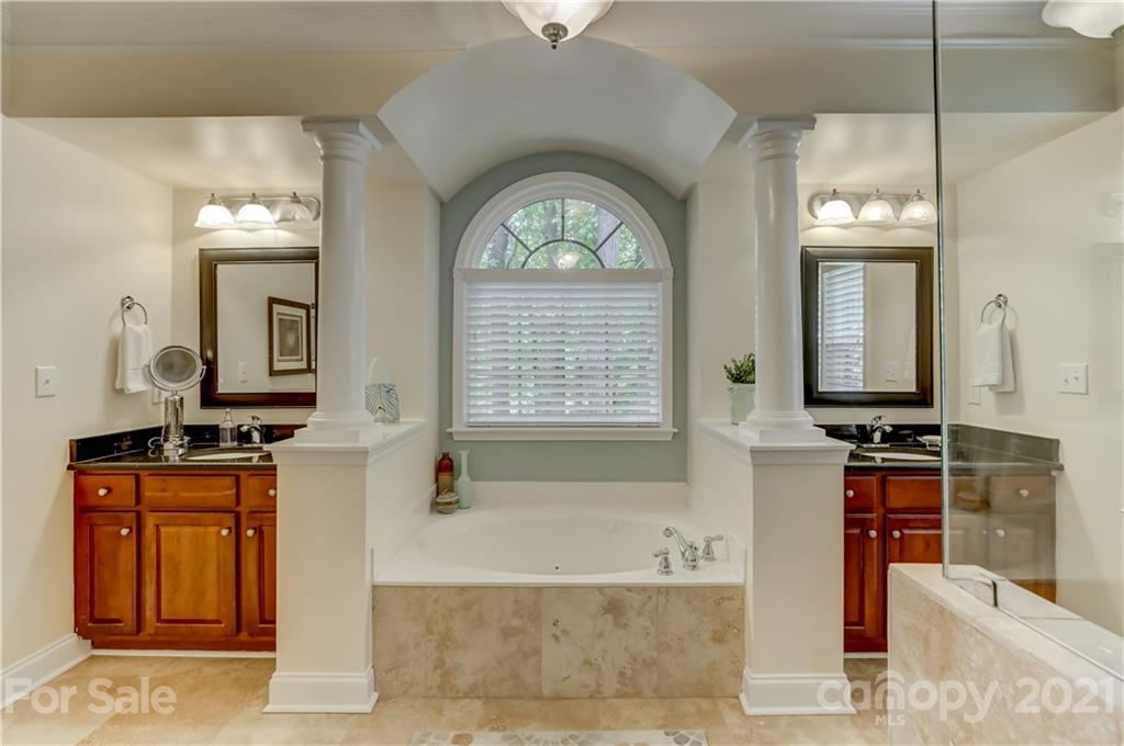 16909 Turtle Point Road Charlotte, NC 28278 - Photo 21 of 47 Gallery Image 21