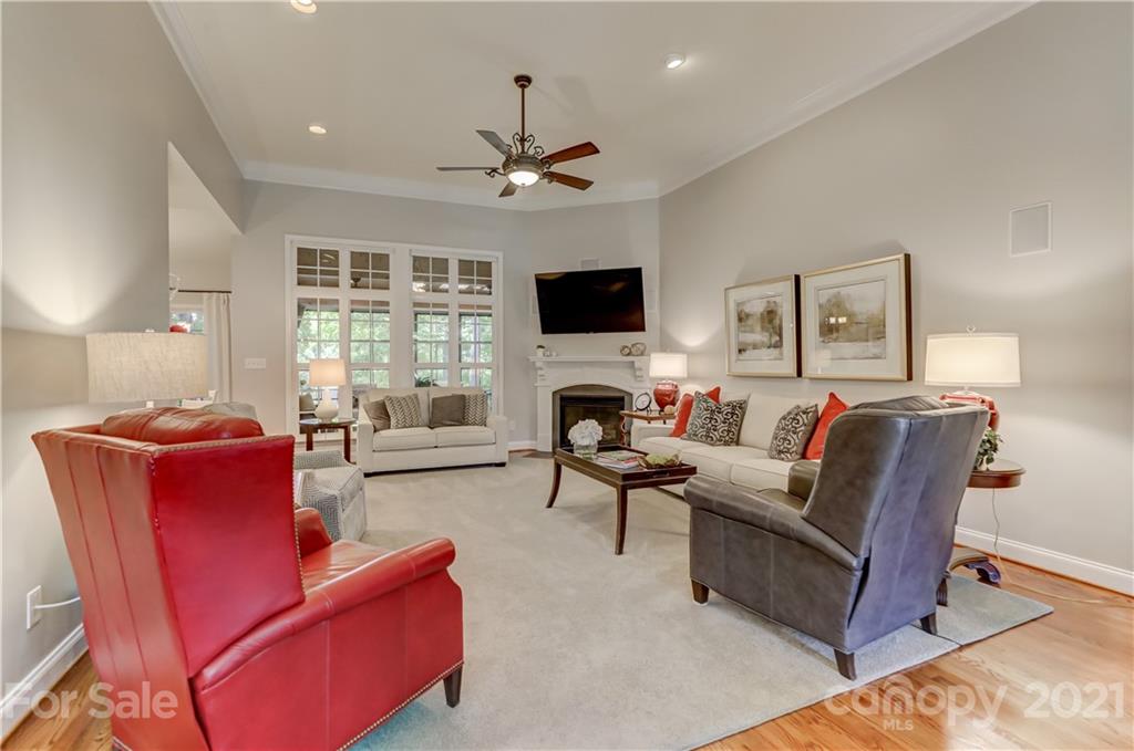 16909 Turtle Point Road Charlotte, NC 28278 - Photo 6 of 47 Gallery Image 6