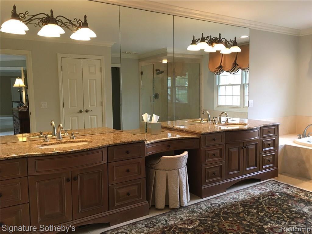 860 Palms Road Bloomfield Hills, MI 48304 - Photo 26 of 44 IMG_3283.JPG