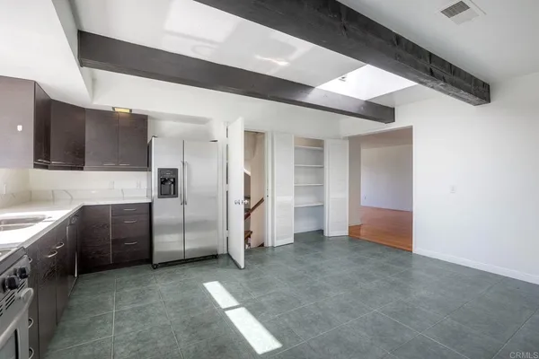 $1,700,000 | 903 Alberta Avenue, Oceanside, CA 92054