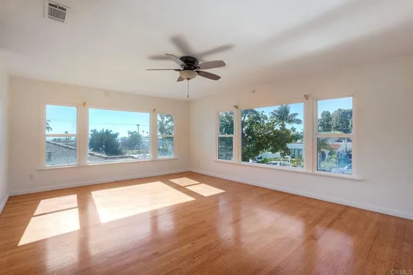 $1,700,000 | 903 Alberta Avenue, Oceanside, CA 92054