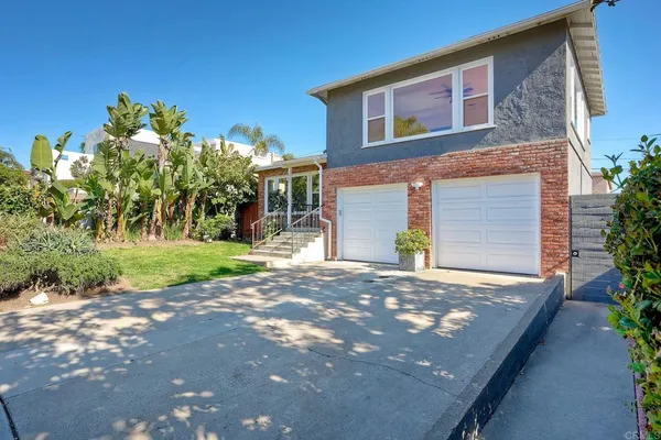 $1,700,000 | 903 Alberta Avenue, Oceanside, CA 92054