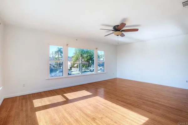 $1,700,000 | 903 Alberta Avenue, Oceanside, CA 92054