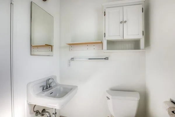 $1,700,000 | 903 Alberta Avenue, Oceanside, CA 92054