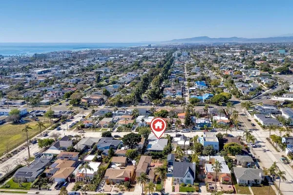 $1,700,000 | 903 Alberta Avenue, Oceanside, CA 92054