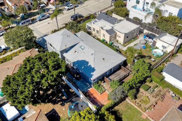 $1,700,000 | 903 Alberta Avenue, Oceanside, CA 92054