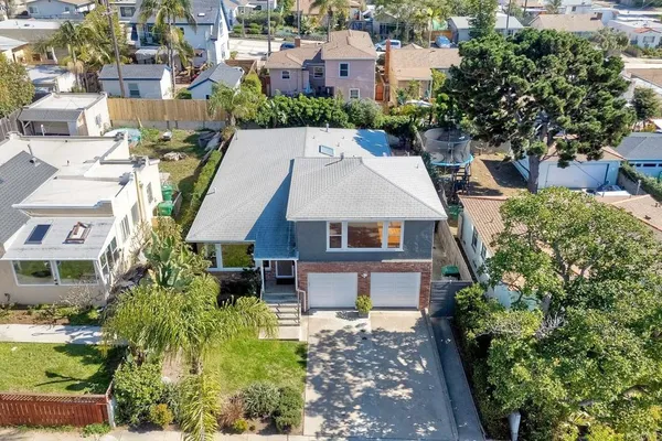 $1,700,000 | 903 Alberta Avenue, Oceanside, CA 92054