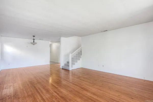 $1,700,000 | 903 Alberta Avenue, Oceanside, CA 92054