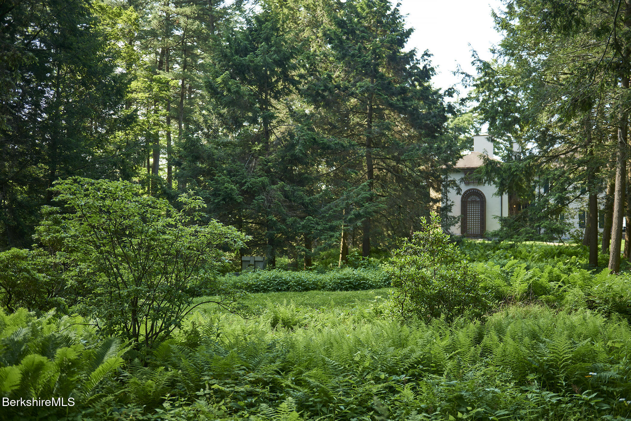 319 Under Mountain Road Lenox, MA 01240 - Photo 53 of 57 54