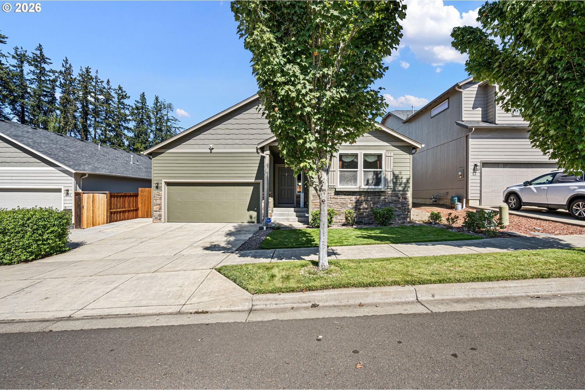 5460 Pinehurst Street Springfield, OR 97478 - Photo 2 of 41 Gallery Image 2