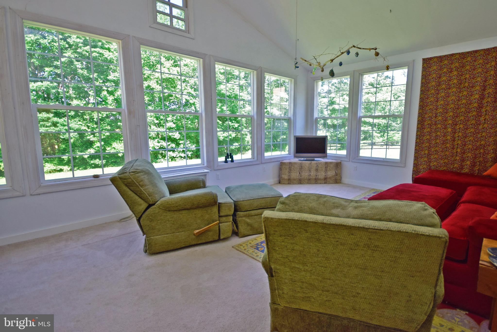 12524 Tower Hill Road Midland, VA 22728 - Photo 20 of 30 Family Room