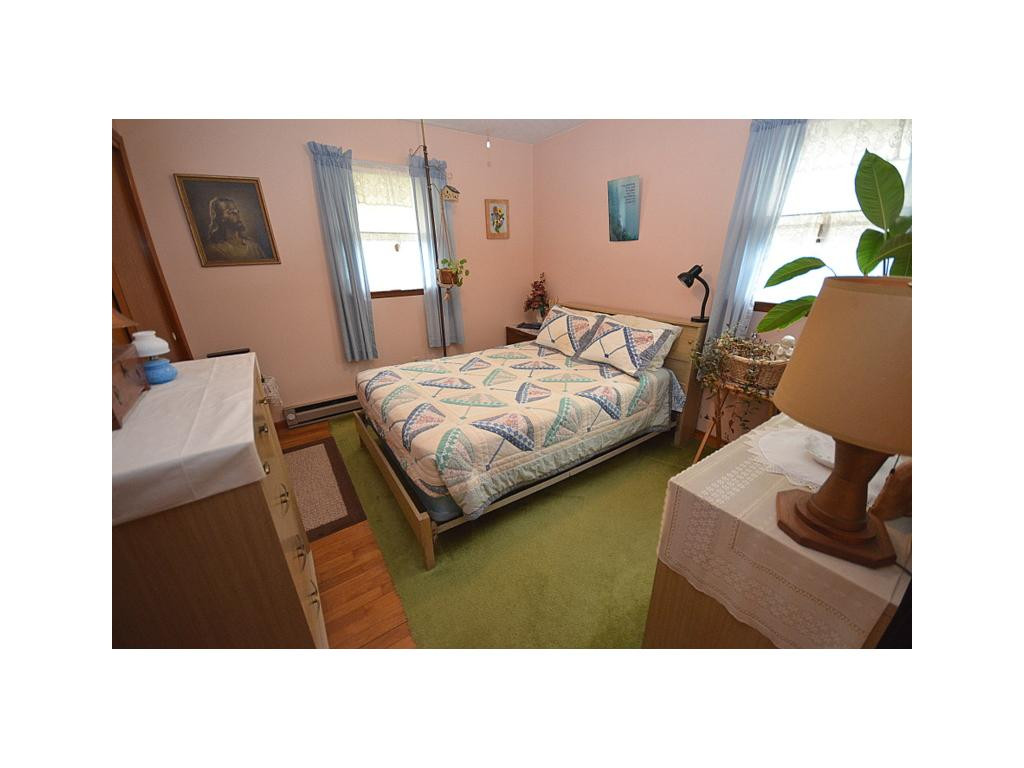 521 Jobe Road Elizabethton, TN 37643 - Photo 11 of 23 2nd Bedroom