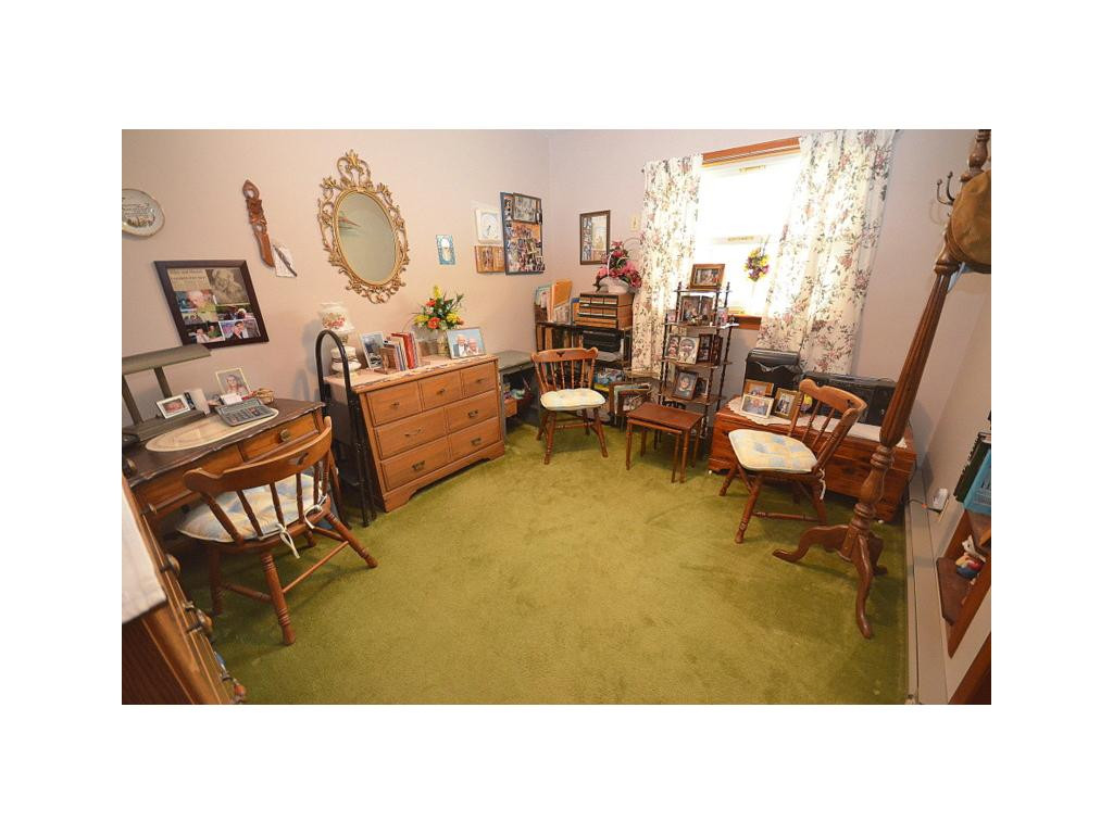 521 Jobe Road Elizabethton, TN 37643 - Photo 10 of 23 1st Bedroom