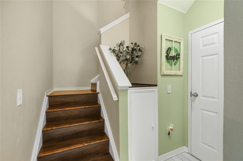 14847 Skip Jack Loop Lakewood Ranch, FL 34202 - Photo 15 of 26 a view of entryway