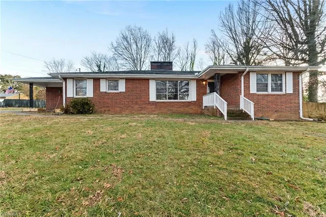 $216,000 | 138 Devonway Street, Eden, NC 27288