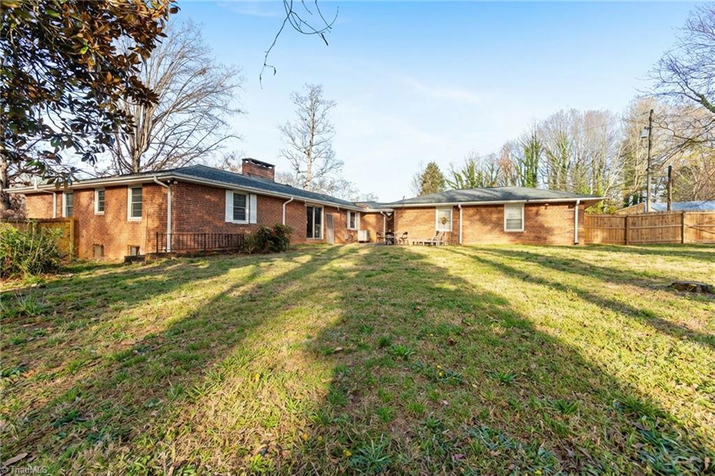 138 Devonway Street Eden, NC 27288 - Photo 3 of 34