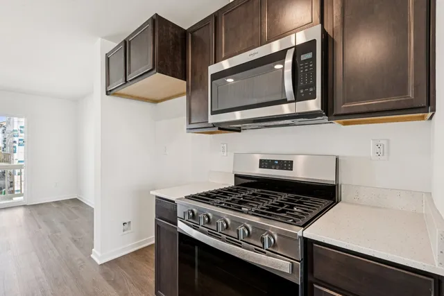 $319,990 | 1395 Oakfield Lane, Pingree Grove, IL 60140