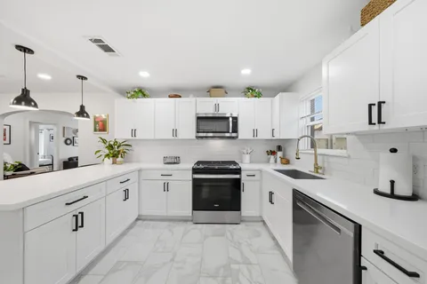 $330,000 | 5402 Karcher Street, Houston, TX 77009