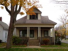 1025 Madison Street Rochester, IN 46975 - Photo 1 of 12