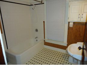1025 Madison Street Rochester, IN 46975 - Photo 4 of 12