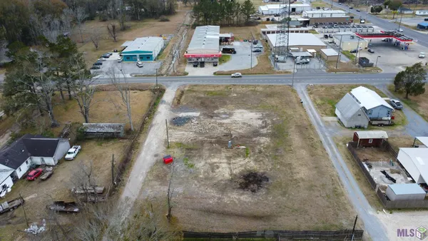 $199,000 | 44040 Stringer Bridge Road, St. Amant, LA 70774