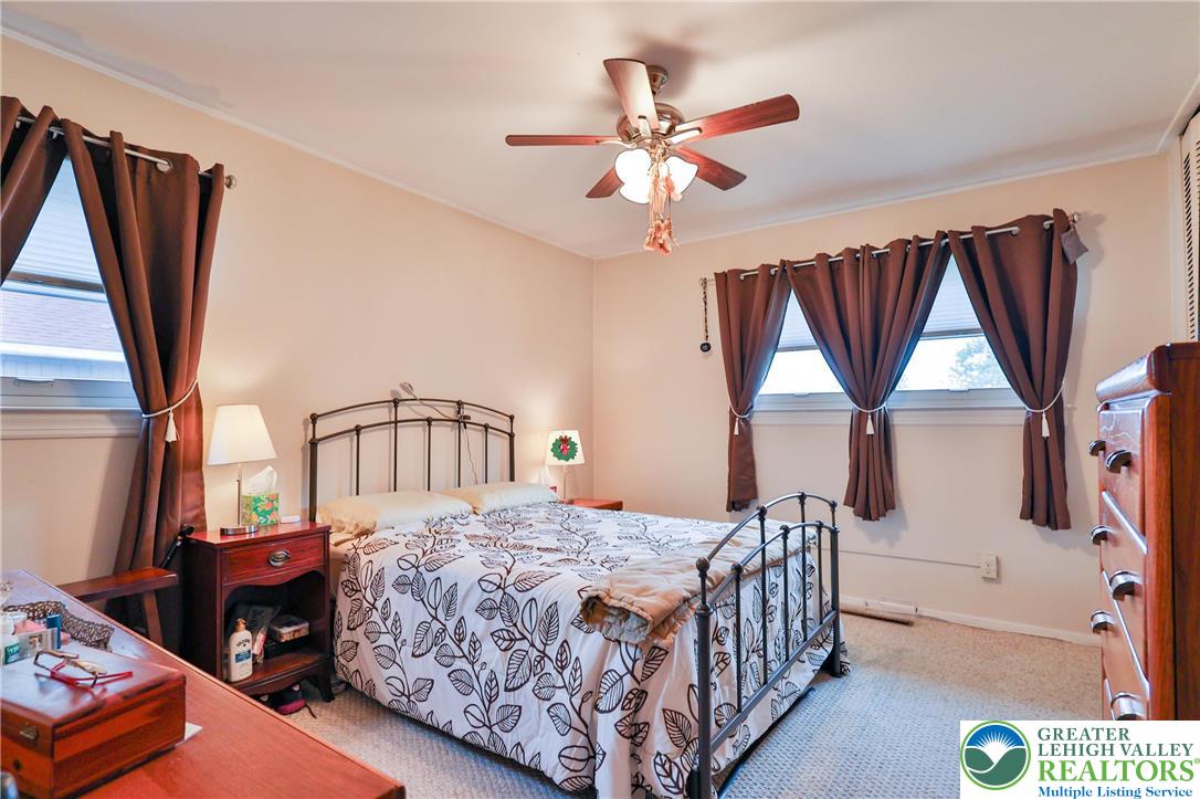 1929 Cloverdale Road Bethlehem, PA 18018 - Photo 17 of 28 Gallery Image 17