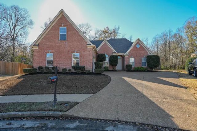 $289,900 | 548 Wesley Woods Drive, Memphis, TN 38018