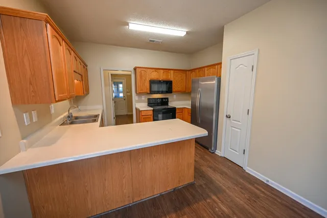 $289,900 | 548 Wesley Woods Drive, Memphis, TN 38018