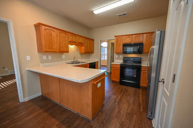 $289,900 | 548 Wesley Woods Drive, Memphis, TN 38018