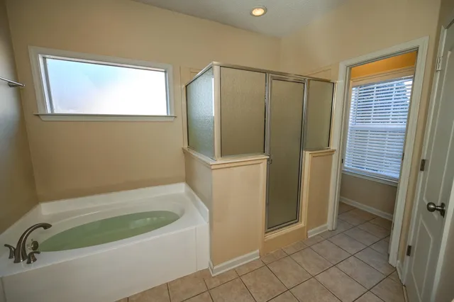 $289,900 | 548 Wesley Woods Drive, Memphis, TN 38018